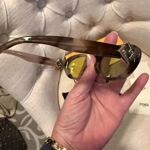 Fendi Sunglasses with protective pouch Fendi Black Sunglasses with Protective Pouch main image 4
